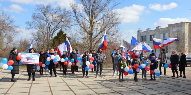 Митинг в поддержку президента РФ Владимира​ Владимировича​ Путина и​ российских военнослужащих